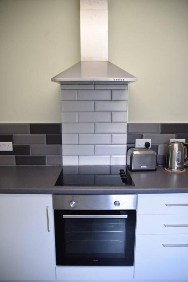 Charming 3-Bed Apartment In Talgarth Powys Brecon Exterior foto